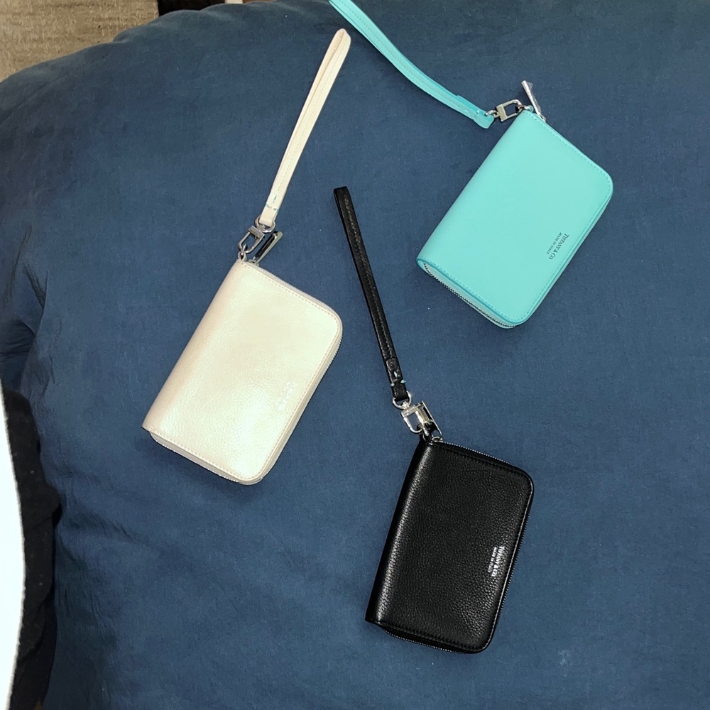 Tiffany Wristlet Bundle - image 1